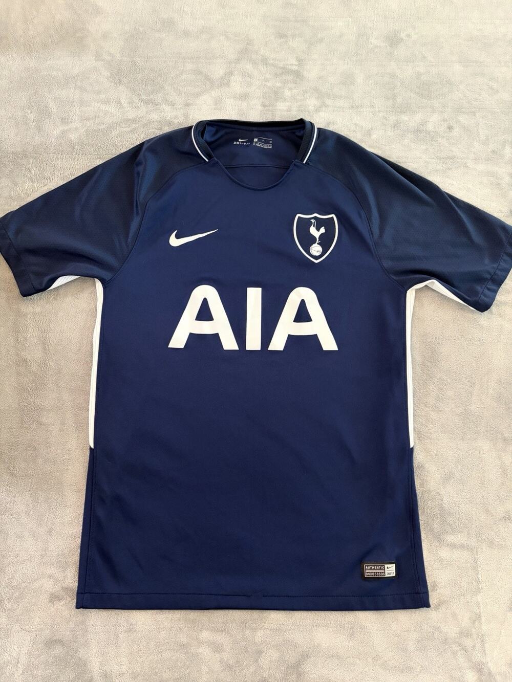 Nike Tottenham Hotspur 2017-2018 Season Away Jersey Men’s Small